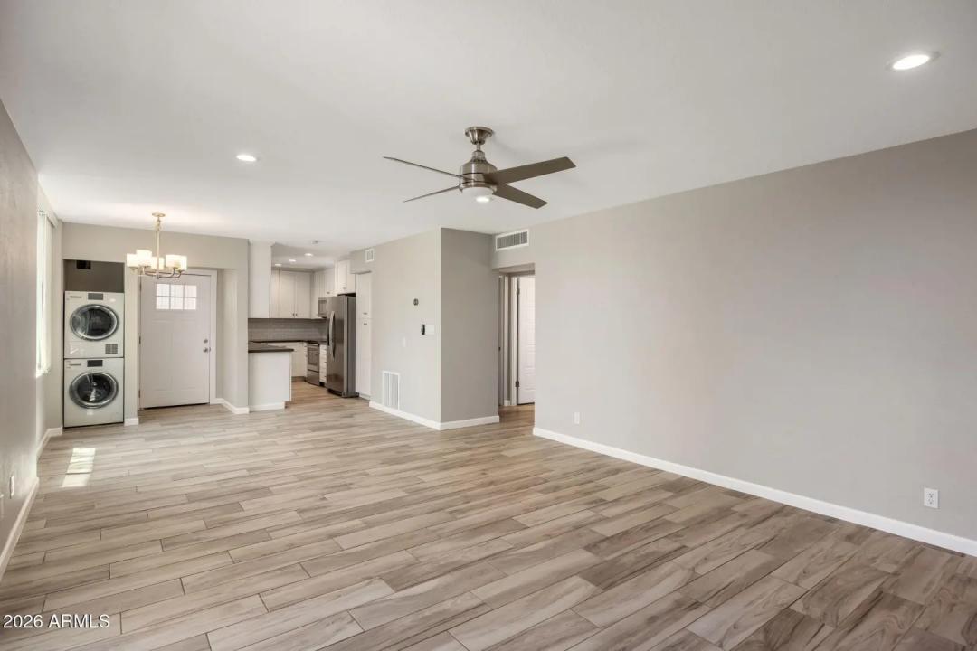 Real Estate Picture 6