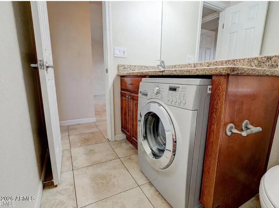 Real Estate Picture 23
