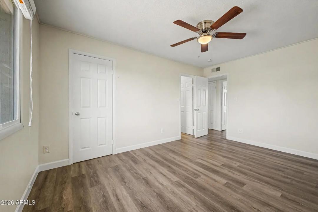 Real Estate Picture 20