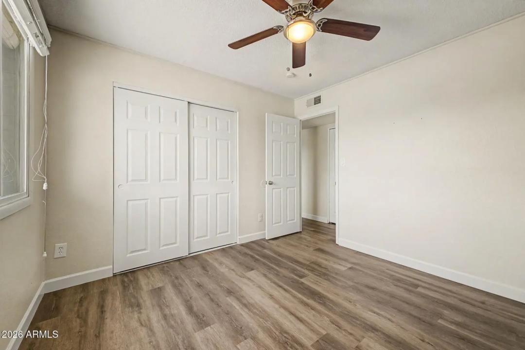 Real Estate Picture 21