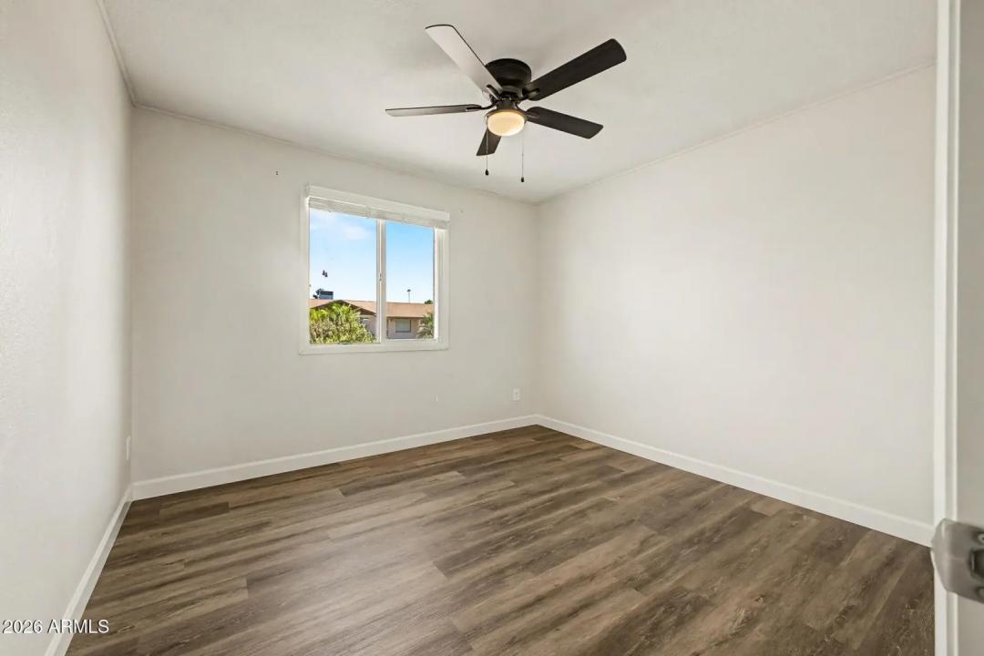 Real Estate Picture 22