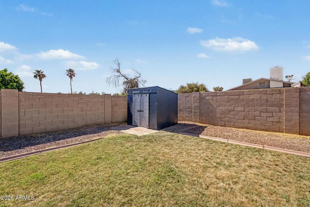 Real Estate Picture 18