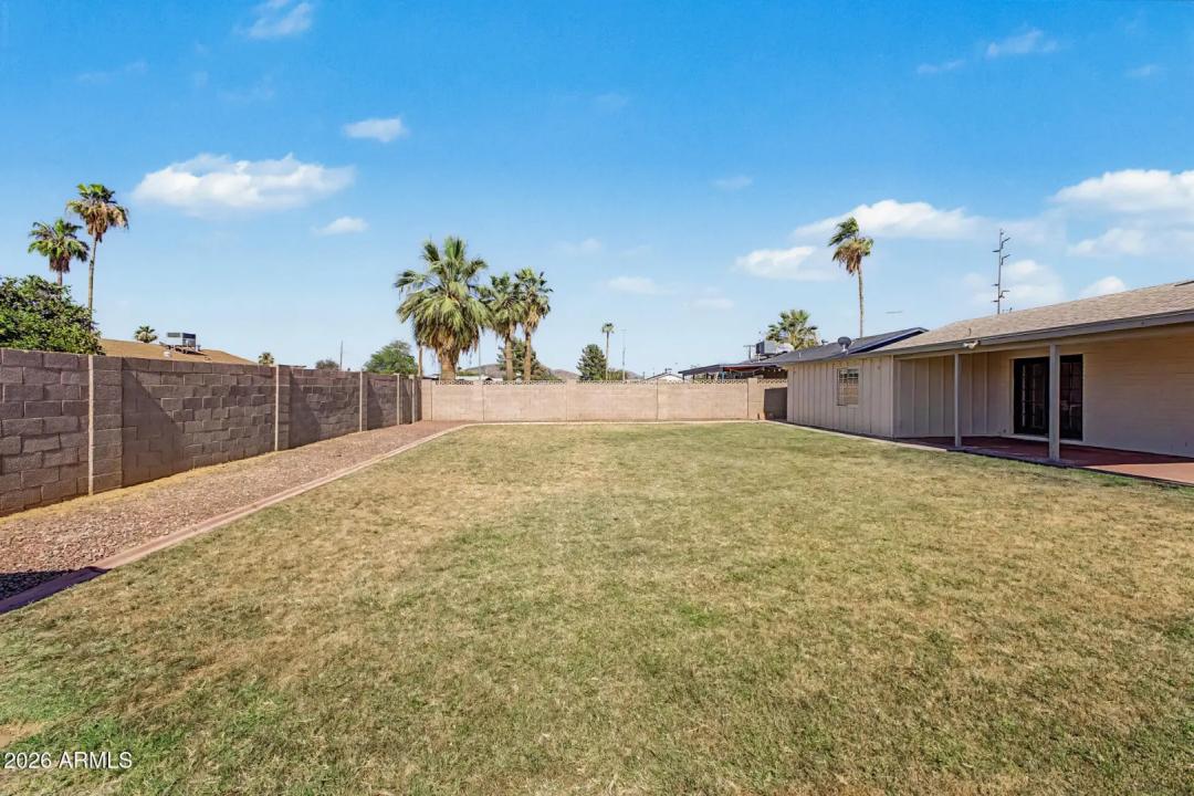 Real Estate Picture 19