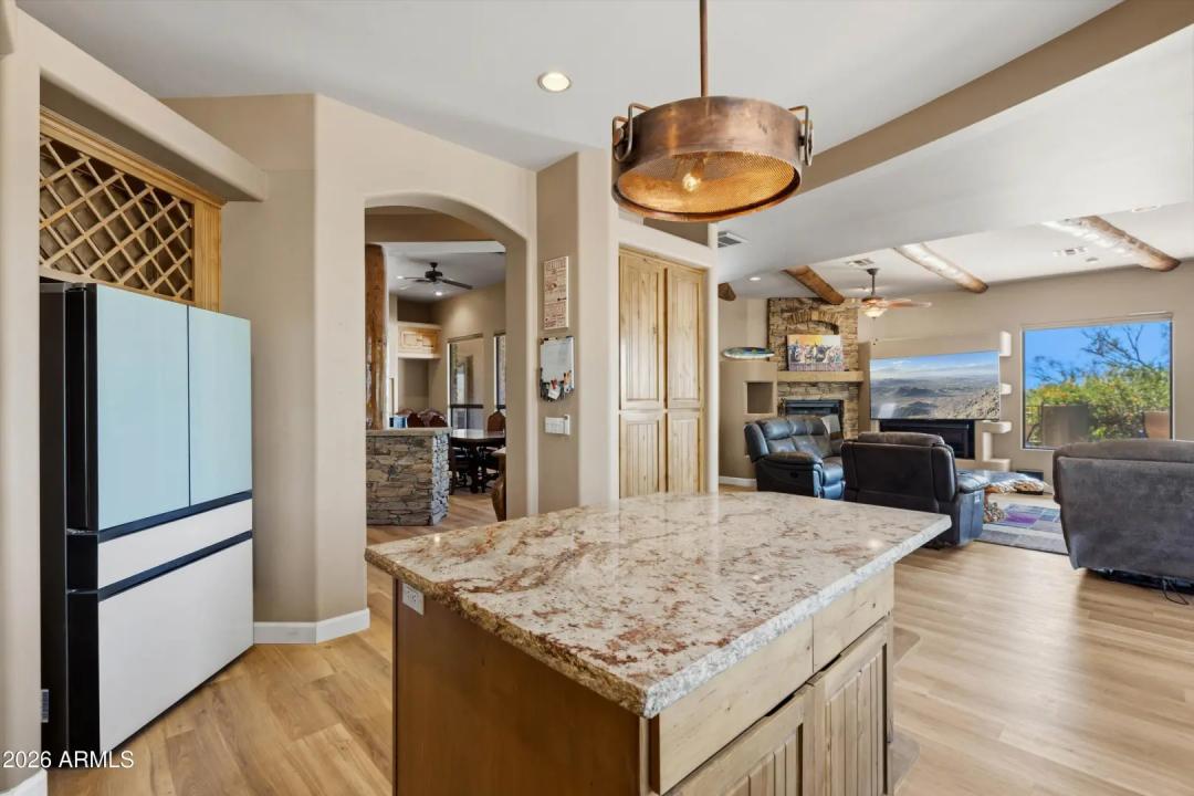 Real Estate Picture 19