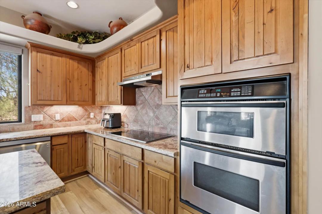 Real Estate Picture 20