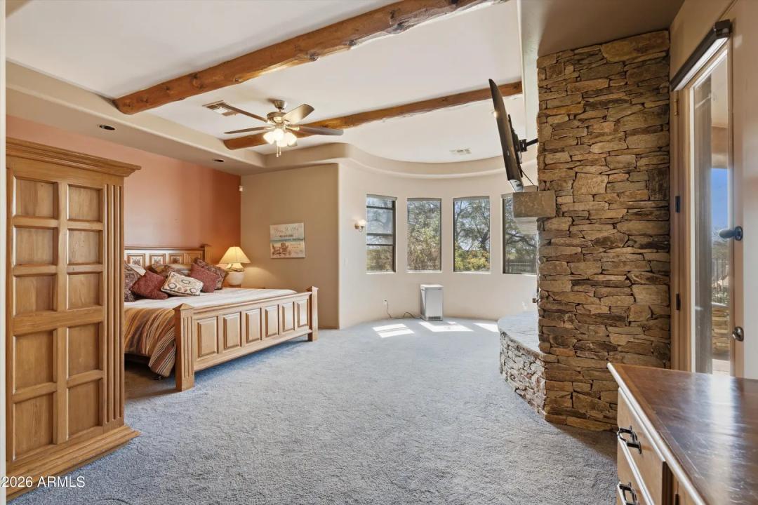 Real Estate Picture 26