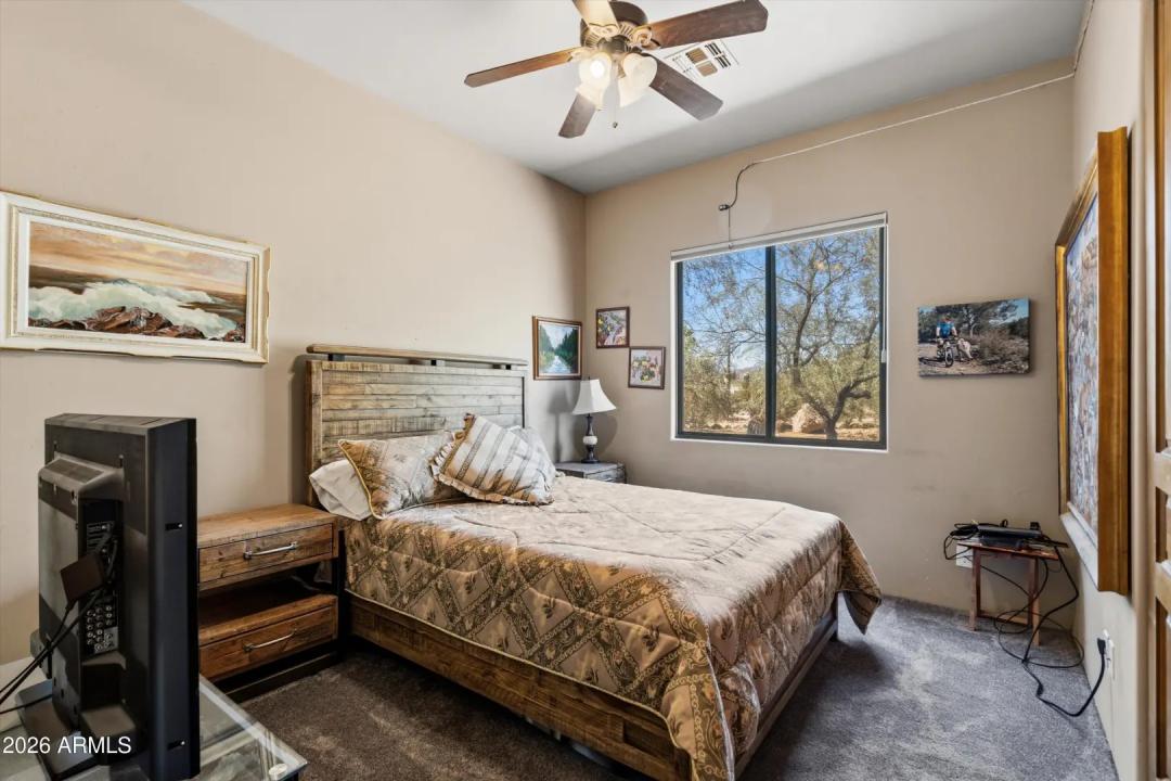 Real Estate Picture 28