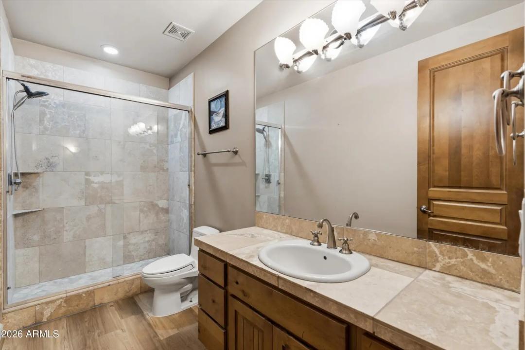 Real Estate Picture 29