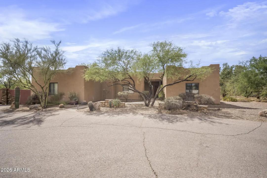 Real Estate Picture 7