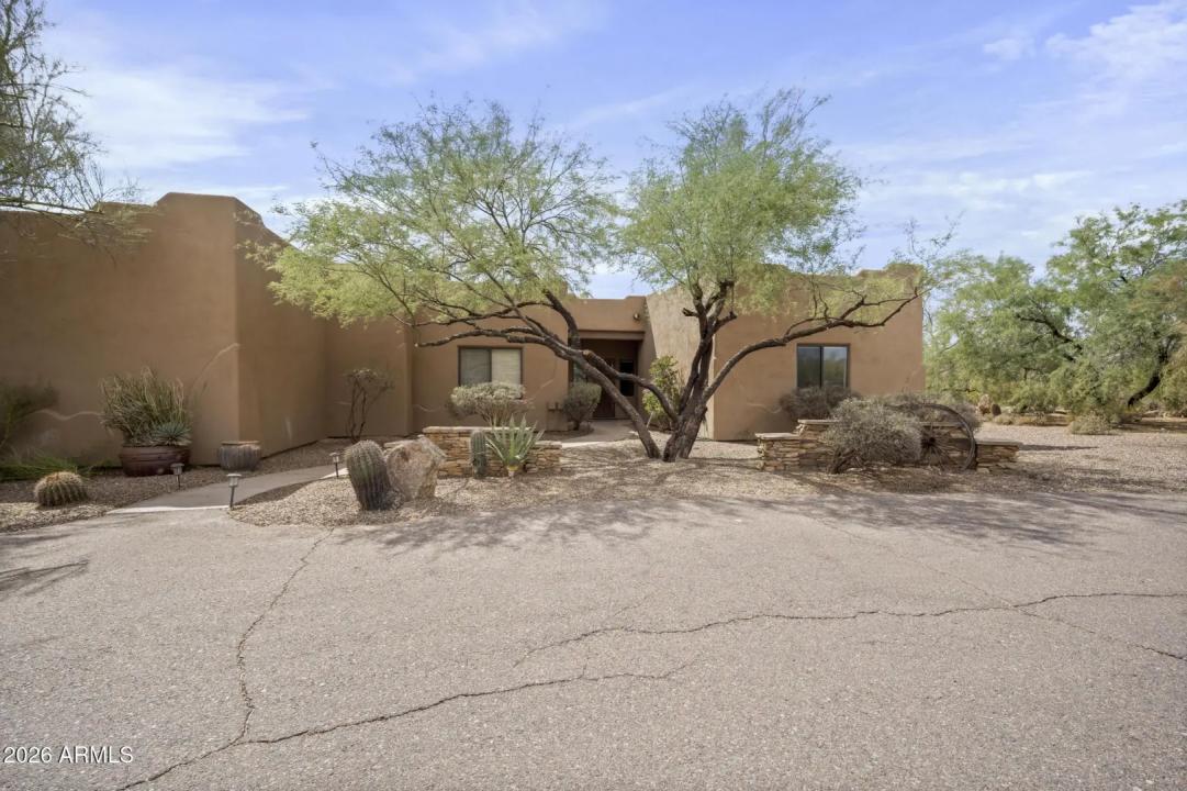 Real Estate Picture 12