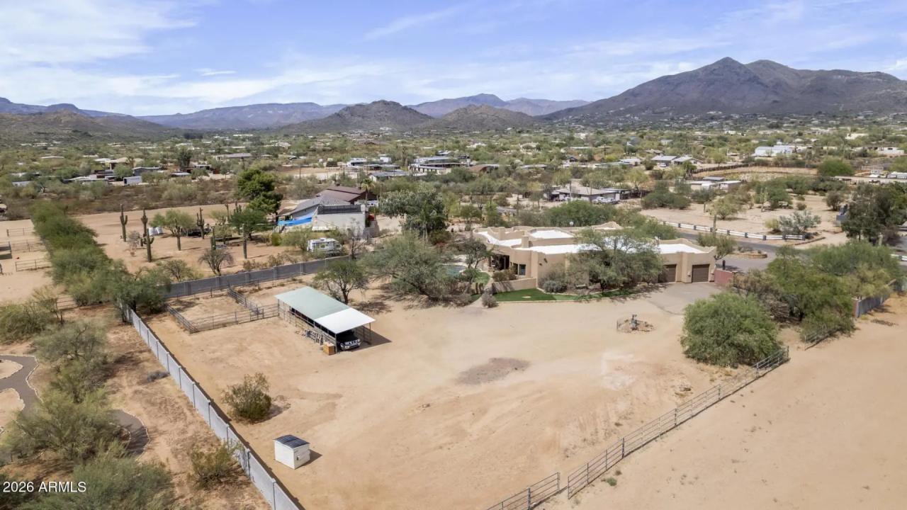 Real Estate Picture 50