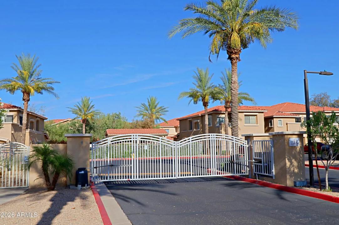 Real Estate Picture 32