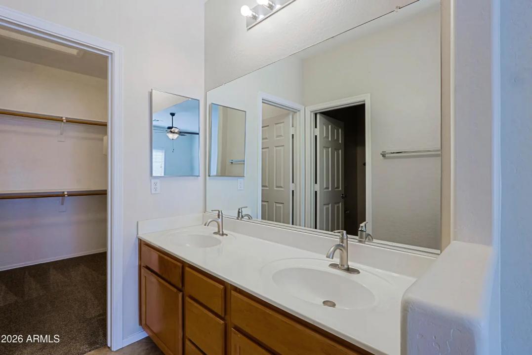 Real Estate Picture 13