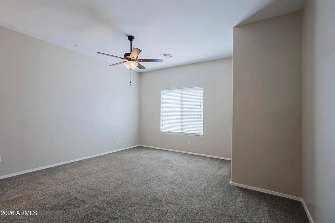 Real Estate Picture 17