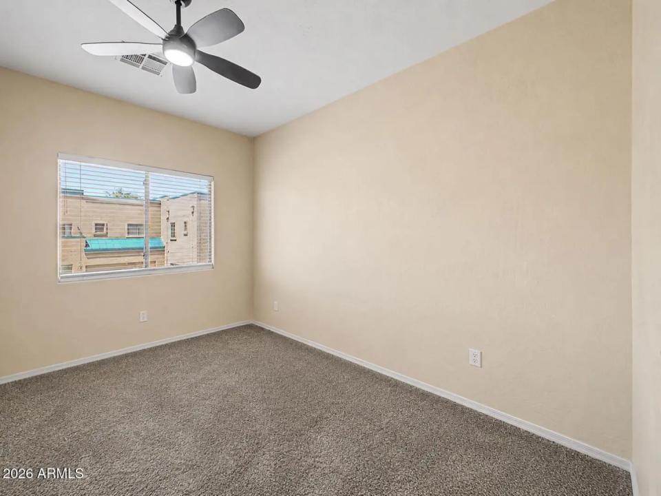 Real Estate Picture 12
