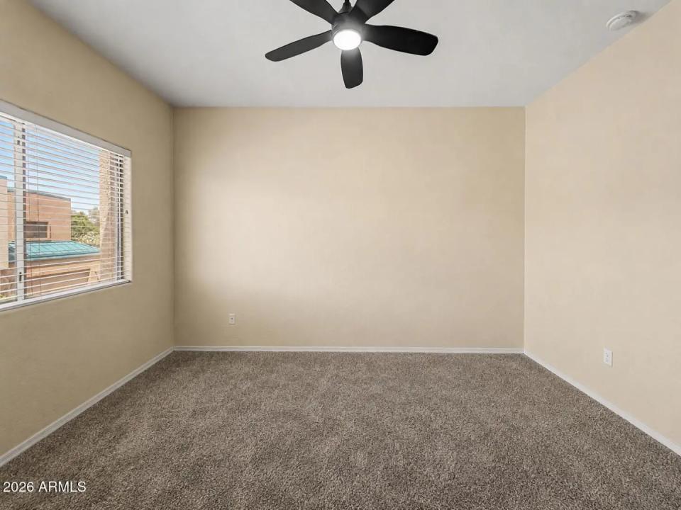Real Estate Picture 13