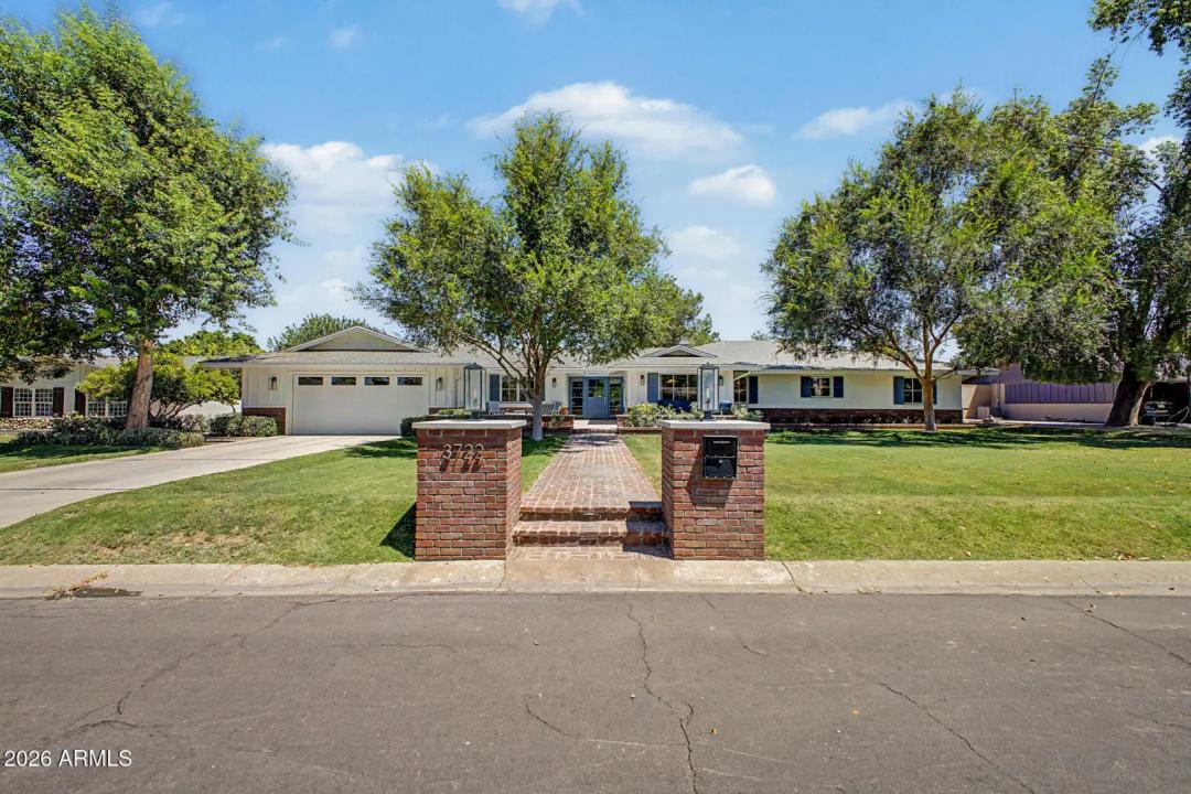 Real Estate Picture 1