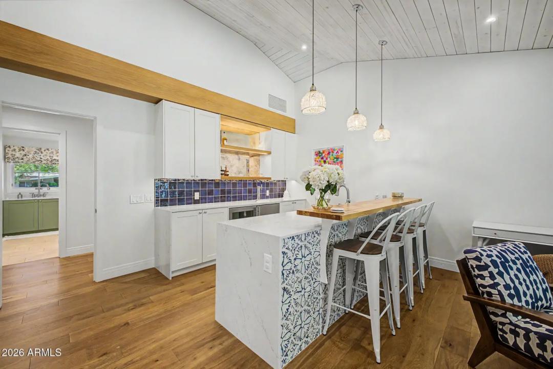 Real Estate Picture 21