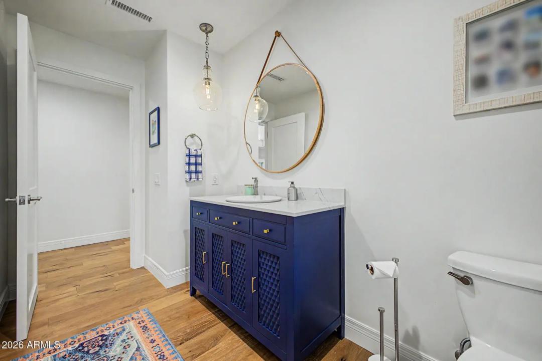 Real Estate Picture 14