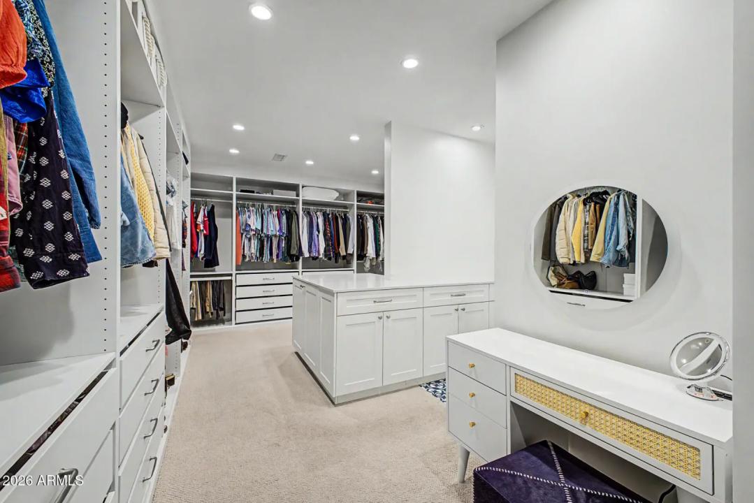 Real Estate Picture 19