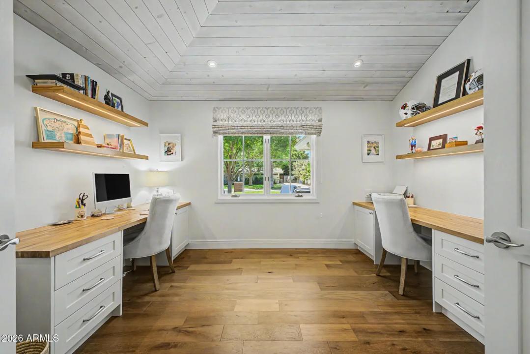 Real Estate Picture 32