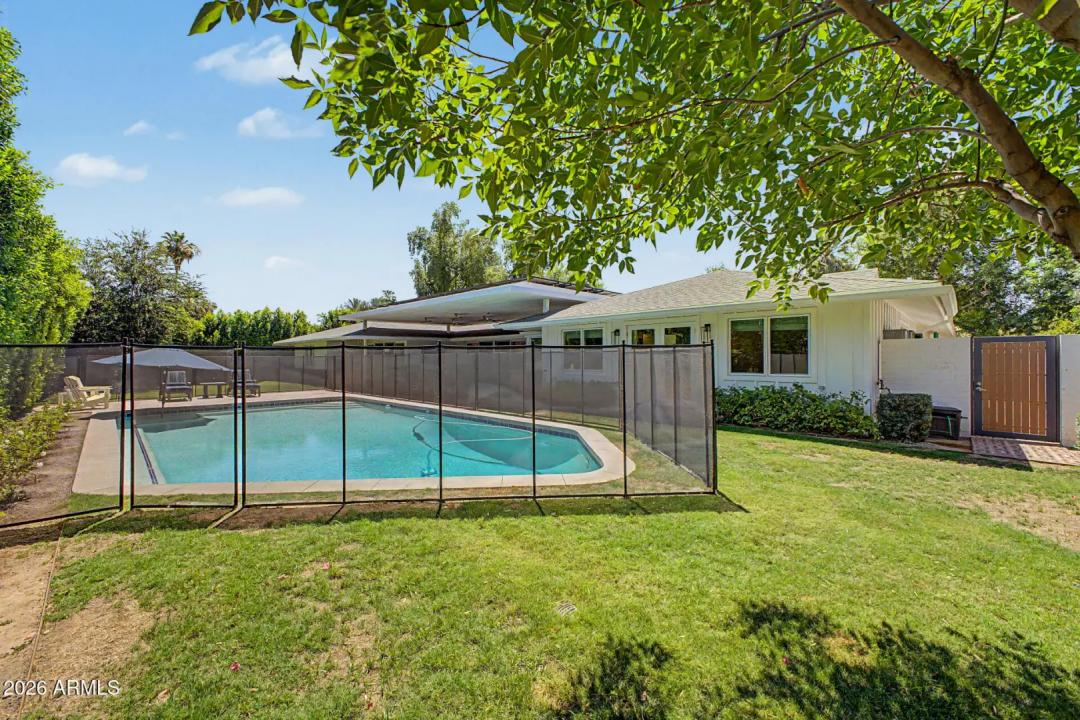 Real Estate Picture 38