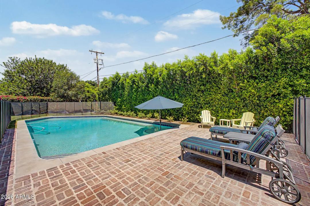 Real Estate Picture 40
