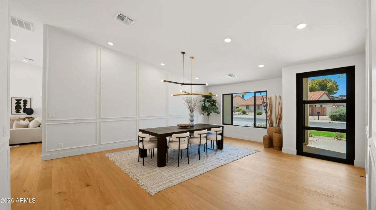 Real Estate Picture 10