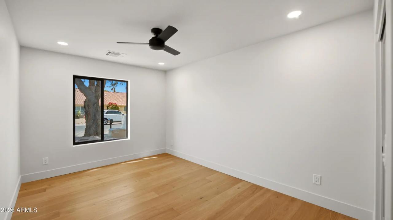 Real Estate Picture 21