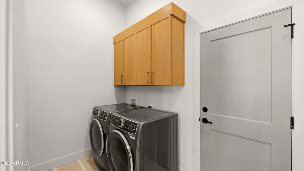 Real Estate Picture 27