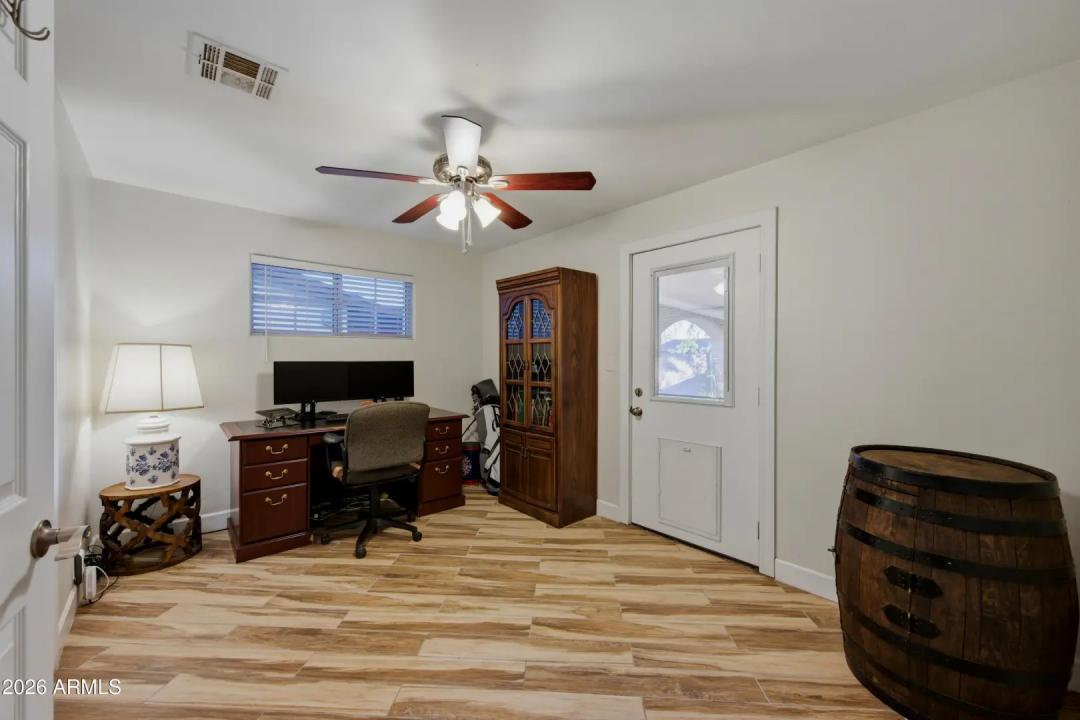 Real Estate Picture 13