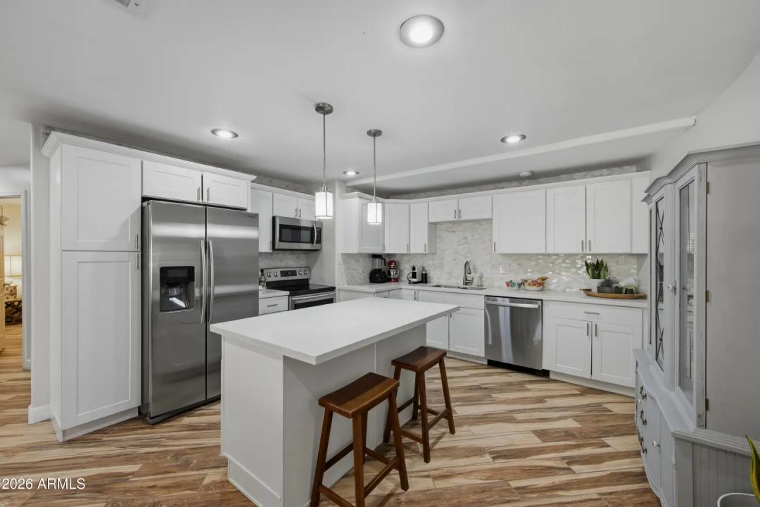 Real Estate Picture 2