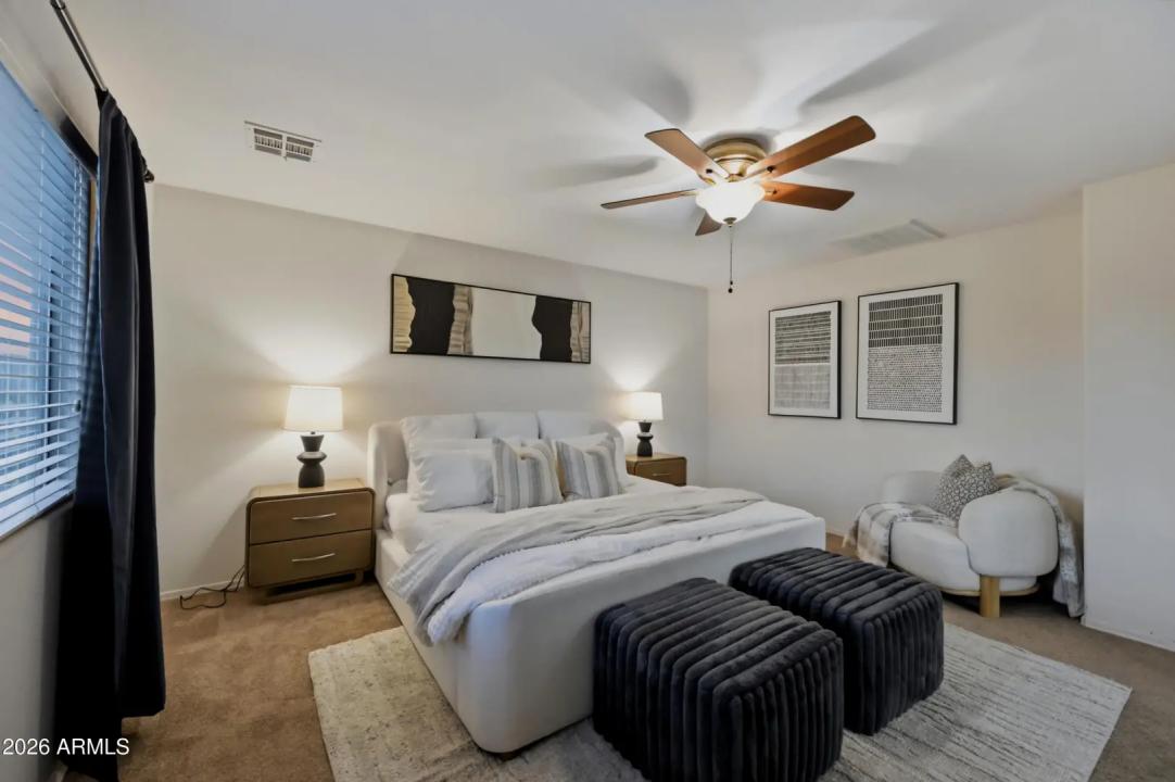 Real Estate Picture 10