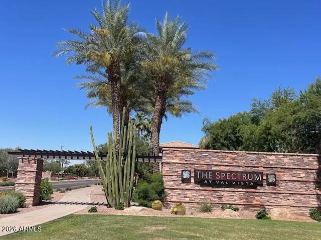 Real Estate Picture 23