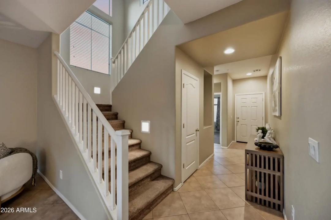 Real Estate Picture 5