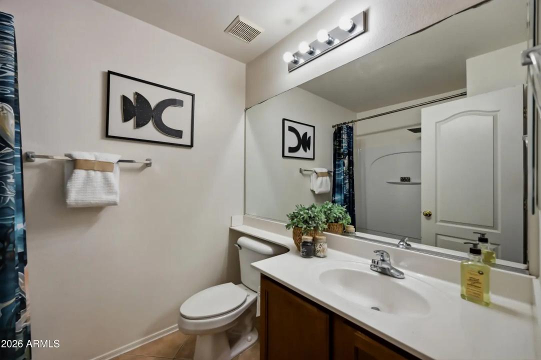 Real Estate Picture 18