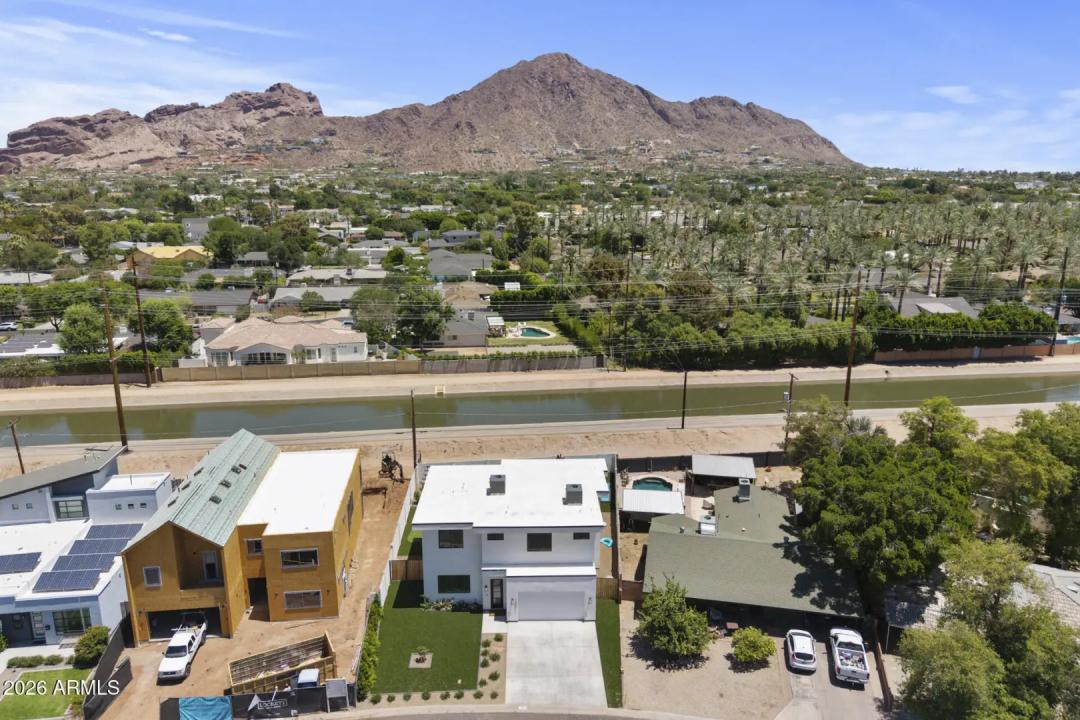 Real Estate Picture 58