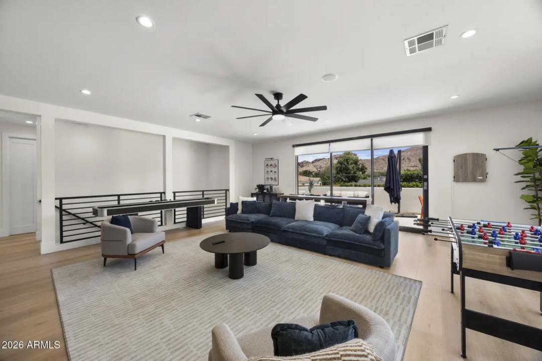 Real Estate Picture 38