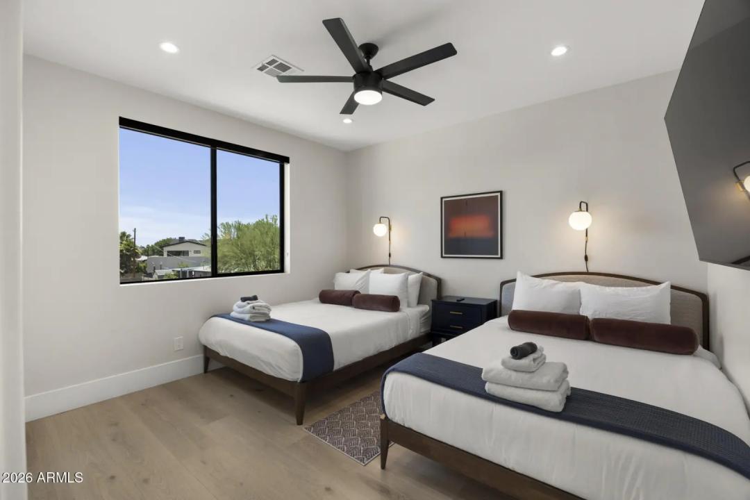 Real Estate Picture 41