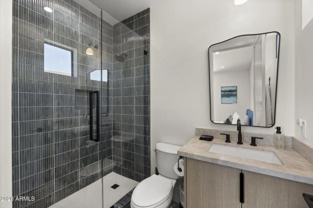 Real Estate Picture 44