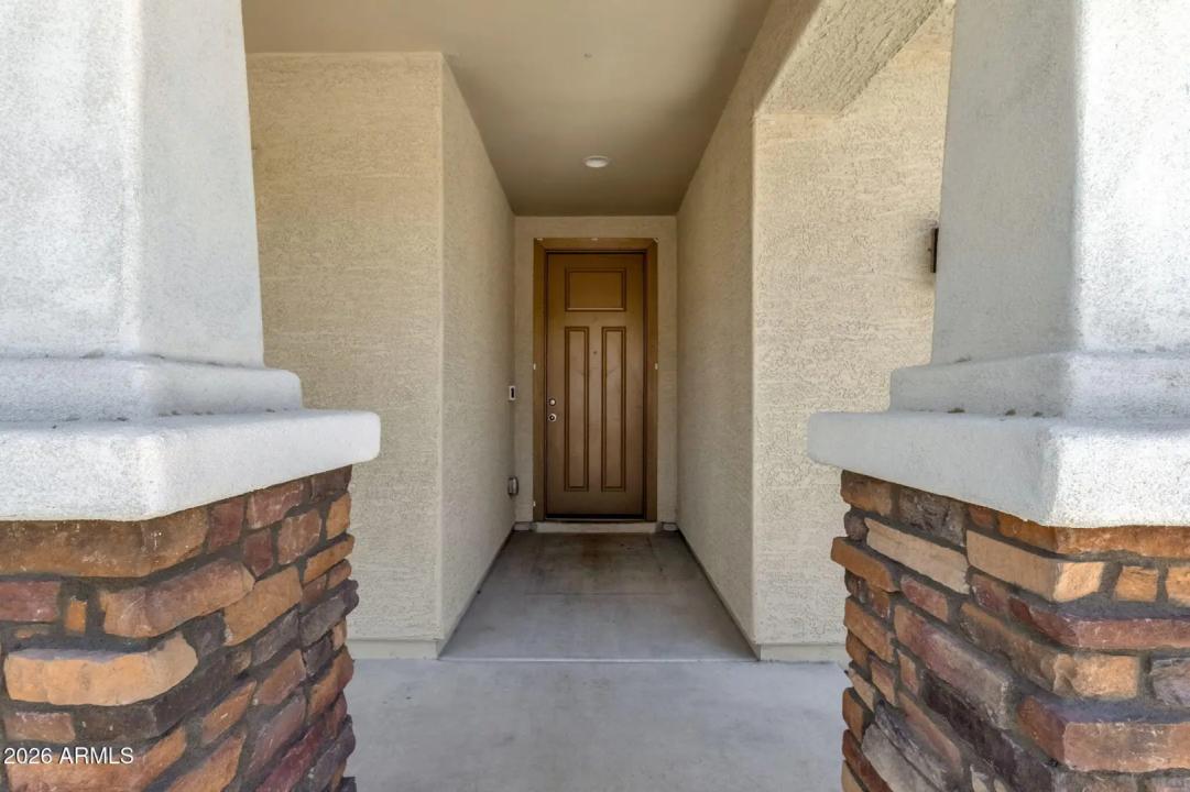 Real Estate Picture 5