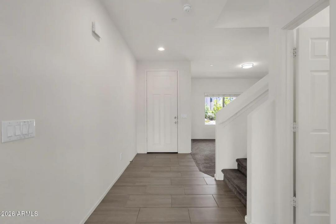 Real Estate Picture 6