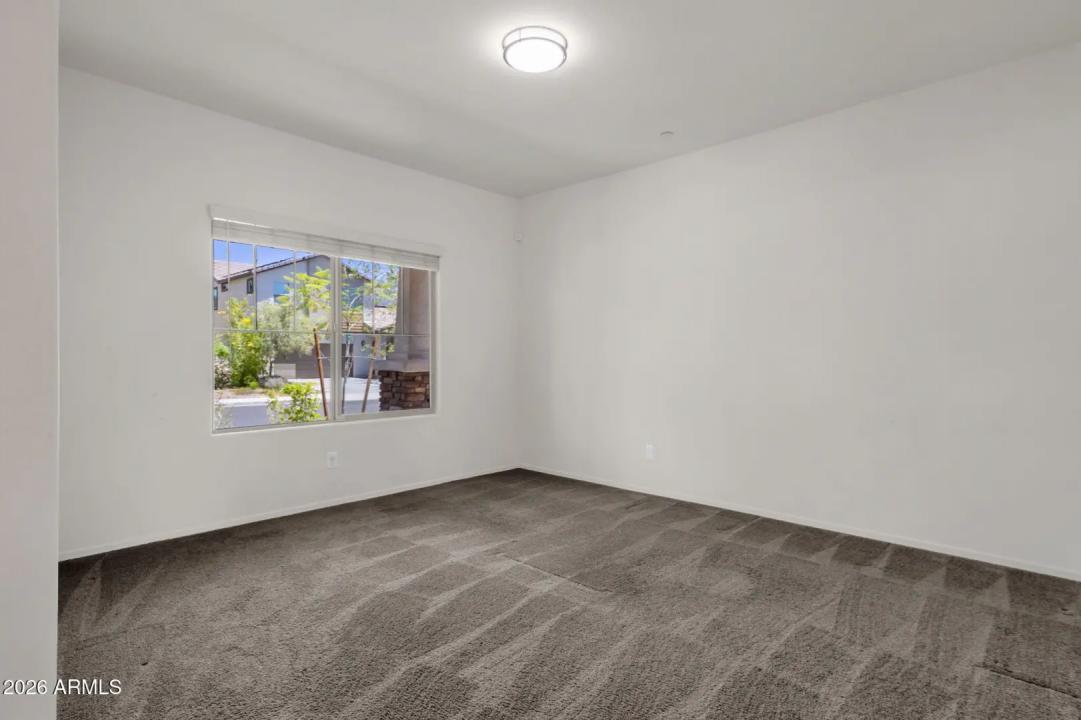 Real Estate Picture 7
