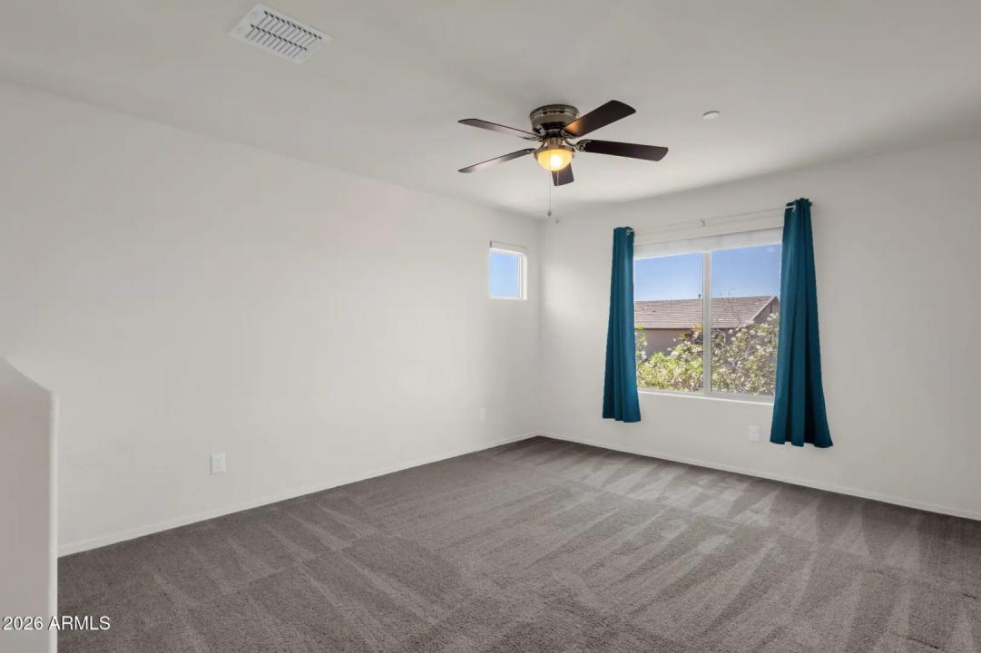 Real Estate Picture 23