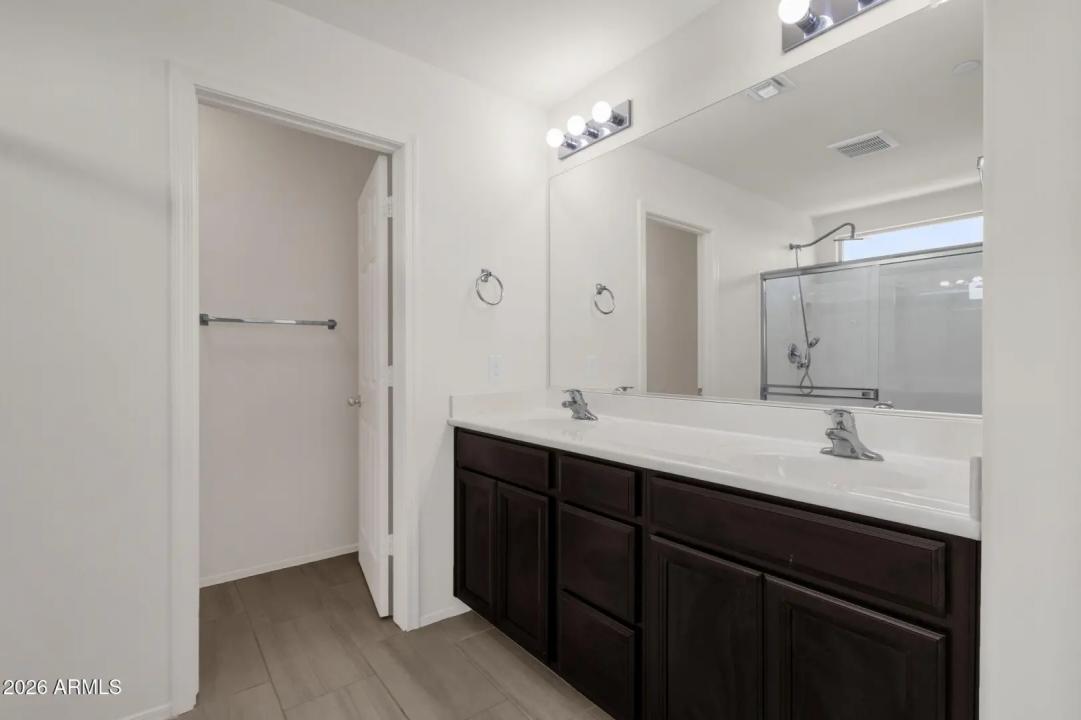 Real Estate Picture 29