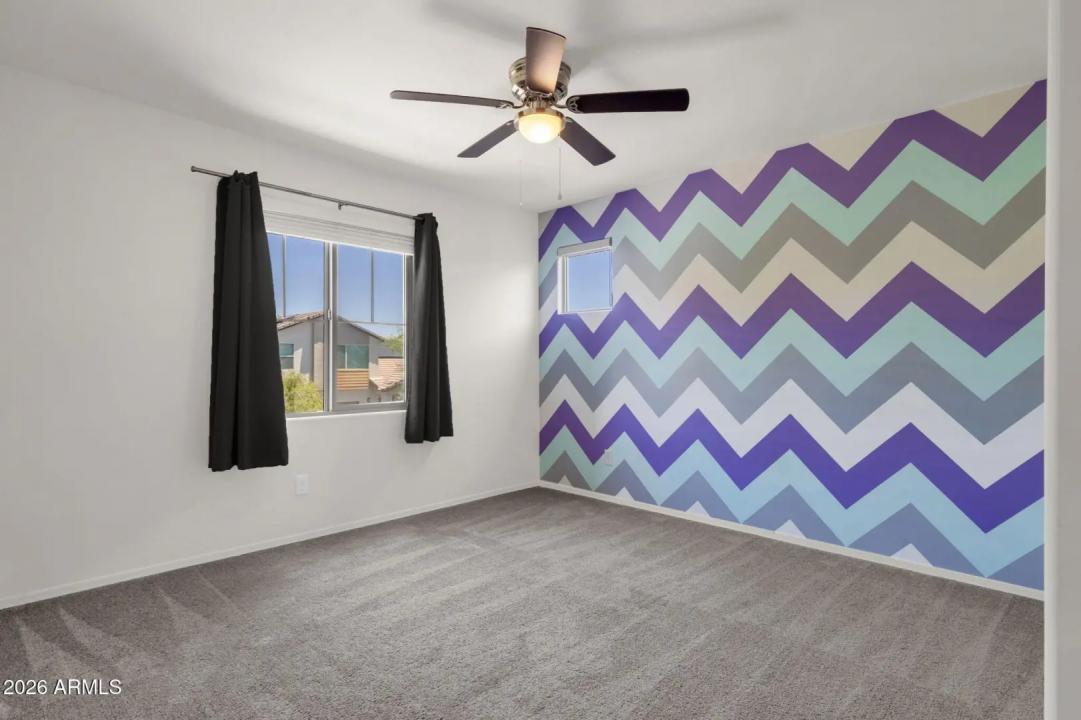 Real Estate Picture 33
