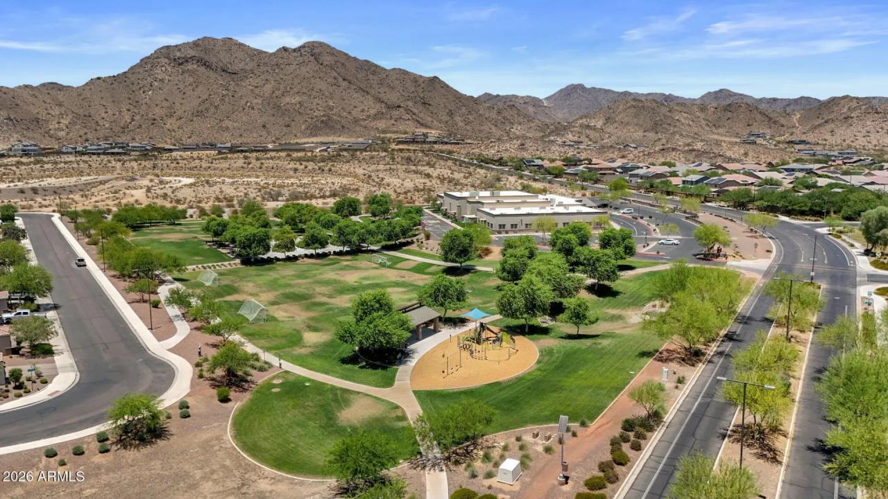 Real Estate Picture 54