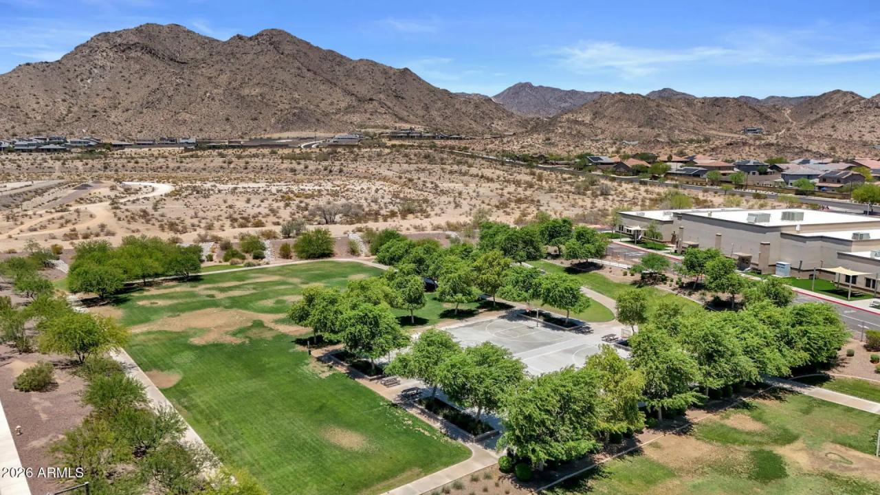 Real Estate Picture 57