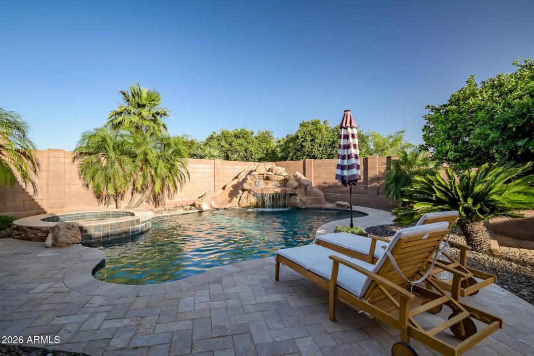 Real Estate Picture 67