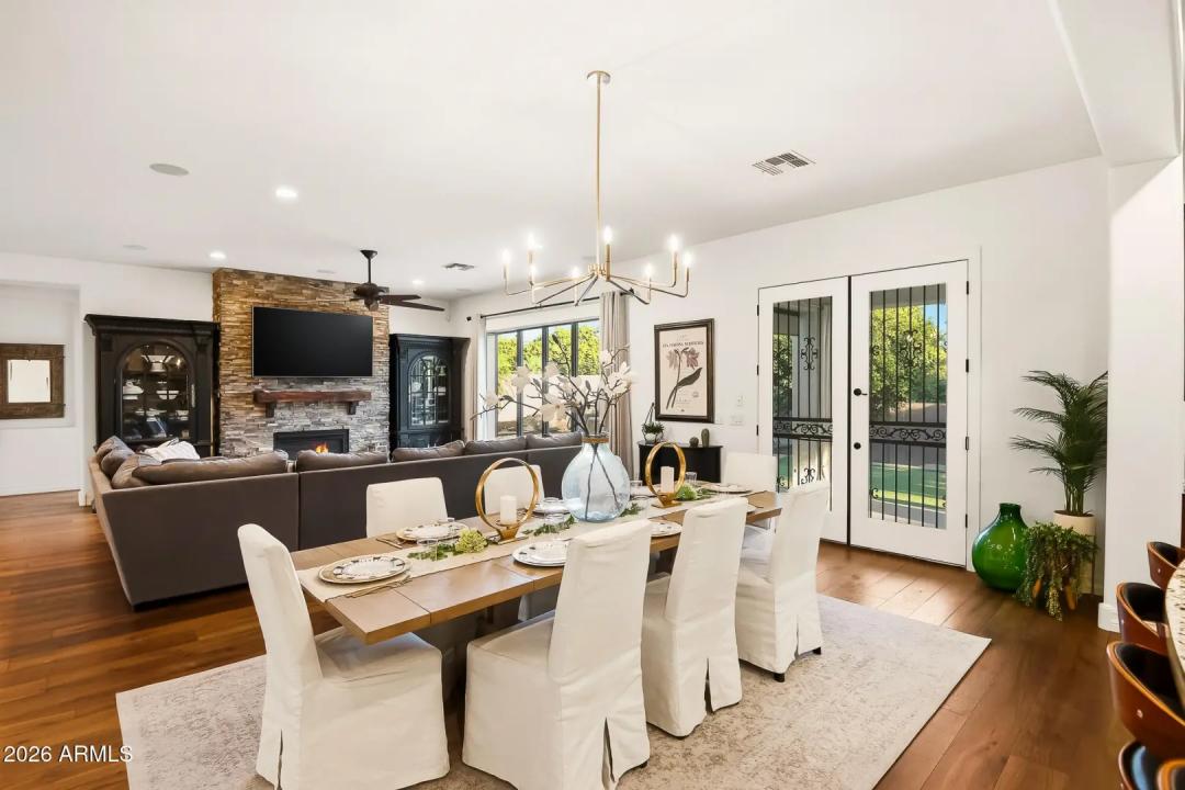Real Estate Picture 23